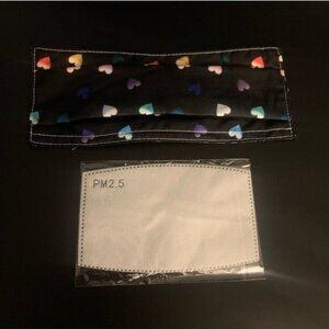 Womens Love Heart Print Adjustable Reusable Face Mask With 2 Filters